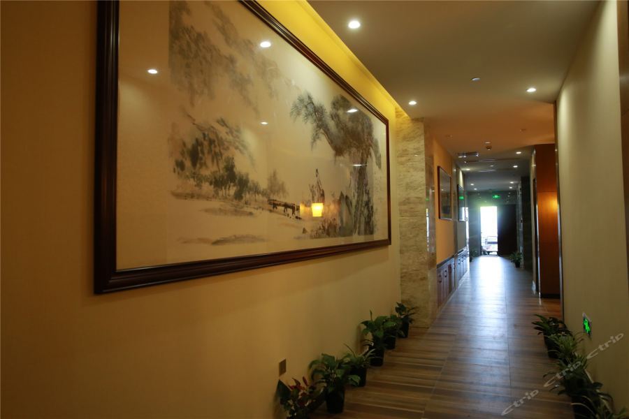 Hanting Waigaoqiao Free Trade Zone Wuzhou Avenue 3*